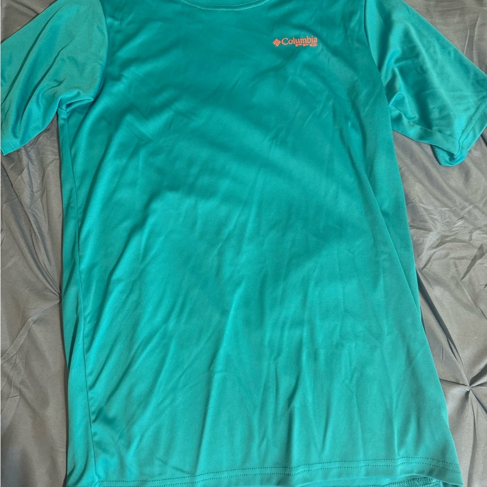 Columbia Turquoise Short-Sleeve Shirt